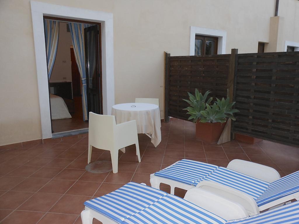 Hotel Villa Meligunis Lipari  Room photo